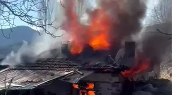 Denizli'de yaşlı kadının evi yangında harabeye döndü