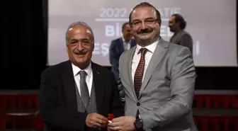 Atatürk Üniversitesi, ortalamanın üzerinde atıf alan öğretim üyelerini ödüllendirdi