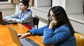 Ankara Büyükşehir Belediyesi ve Gazi Üniversitesi iş birliğiyle BELTEK kursları devam ediyor