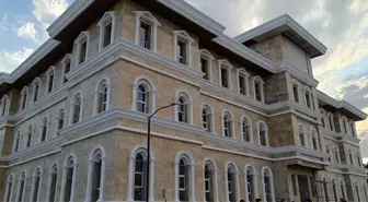 Gürün Kaymakamı Abdullah Sarı, Hükümet Konağı inşaatını inceledi