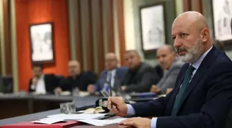 Vali Gökmen Çiçek, Çanakkale'den Cumhuriyet'e 100. Yıl Sergisi'ni İnceledi