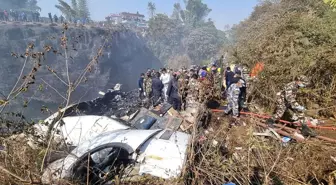 Nepal'deki Uçak Kazasının Nedeni Pilot Hatası Olabilir