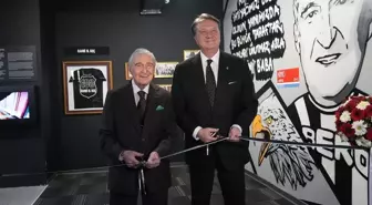 Koç Holding Onursal Başkanı Rahmi Koç, Beşiktaş Kulübü Başkanı Hasan Arat'ı ziyaret etti