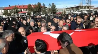 Sarıkamış Belediye Başkanı Harun Hayali'nin Cenazesi Toprağa Verildi