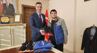 Suluova Kaymakamlığı, Hacı Bayram Özel Eğitim Merkezi Spor Kulübüne Malzeme Desteği Sağladı