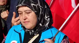 Uşak şehitler için yürüdü