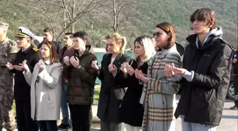Bartın Limanı'nda Şehit Emniyet Müdürü Zafer Koyuncu'nun İsmi Verilen Kontrol Botu Denize İndirildi