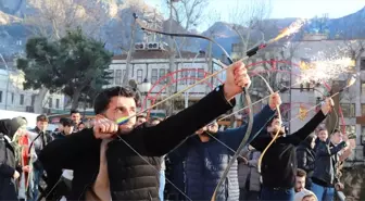 Amasya Üniversitesi Geleneksel Türk Okçuluk Kulübü'nden Gazze'ye çığlık okları