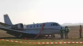 Diyarbakır Havalimanı'nda Jet Kazası: Kurtarılan Jetin Ardından Pist Yeniden Uçuşlara Açıldı
