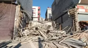Gaziantep'te İnşaat İşçileri İskelenin Çökmesi Sonucu Yaralandı