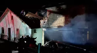 Kastamonu'da çıkan yangında 2 ev zarar gördü, 30 tavuk telef oldu