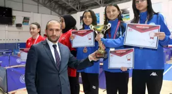 Sivas'ta Okullar Arası Masa Tenisi Yıldızlar İl Birinciliği Müsabakaları Sona Erdi