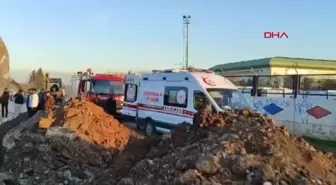 Şanlıurfa'da alt yapı çalışmasında göçük altında kalan işçi kurtarıldı