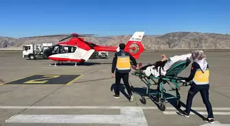 Şırnak'ta hasta ambulans helikopterle Şanlıurfa'ya sevk edildi