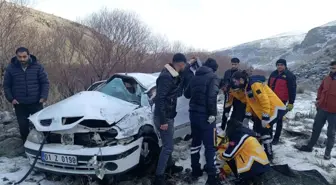 Ağrı'da trafik kazası: 1'i ağır 3 kişi yaralandı