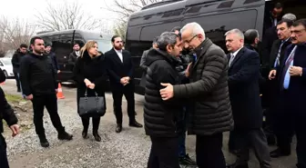 Ulaştırma ve Altyapı Bakanı, şehit Emre Taşkın'ın ailesine taziye ziyaretinde bulundu