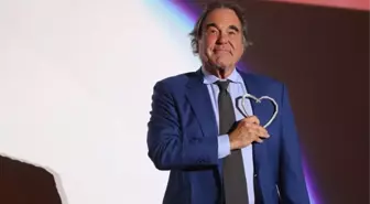 İsrail'in katliamına tepki gösteren ünlü yönetmen Oliver Stone: Hayatımda böyle bir katliam görmedim