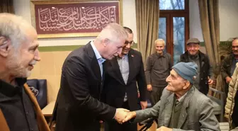İstanbul Valisi Davut Gül, Darülaceze sakinlerini ziyaret etti