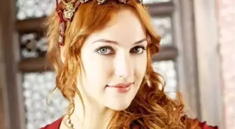 Meryem Uzerli kimdir? O Ses Türkiye Meryem Uzerli kaç yaşında, nereli, evli mi?