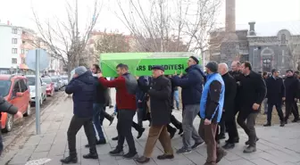 Otomobil Kazasında Hayatını Kaybeden Katip Kars'ta Toprağa Verildi