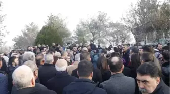 Selahattin Demirtaş'ın babası toprağa verildi