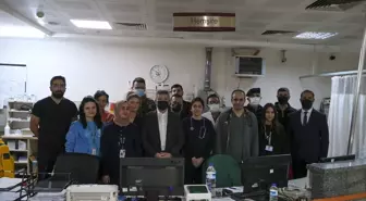 Uşak Valisi Turan Ergün, Yeni Yıl Dolayısıyla Görev Başındaki Personeli Ziyaret Etti