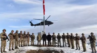 Tunceli Valisi, Terörle Mücadelede Görev Yapan Askerleri Ziyaret Etti