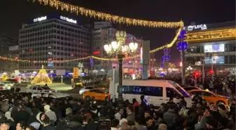 Ankara'da Vatandaşlar 2024'e Coşkulu Kutlamalarla Girdi