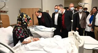 Başkan Aktaş, Bursa Şehir Hastanesi'nde yeni yılın ilk bebeklerini ziyaret etti