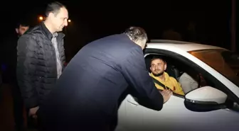 Çubuk Belediye Başkanı Baki Demirbaş, yeni yılı sahada görev yapan ekiplerle karşıladı