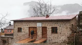 Hakkari'de 400 Yıllık Tarihi Değirmende Üretilen Tahin Dünya Pazarında İlgi Görüyor