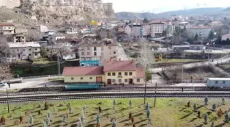 Kemah Tren İstasyonu Cumhuriyet'in İlk Yıllarından Beri Hizmet Veriyor