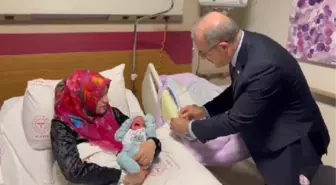 Elazığ'da Yeni Yılın İlk Bebekleri Ziyaret Edildi