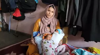 Gazze'deki Dördüz Annesi İman El-Masri'nin Zorlu Yaşamı