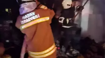 Hatay'da bir gıda deposunda çıkan yangın söndürüldü