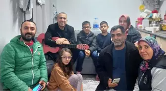 Haluk Levent, depremzedelerle yeni yılı karşıladı