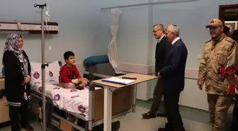 Kahramanmaraş Valisi Mükerrem Ünlüer, Görev Başında Olan Emniyet, Jandarma ve İtfaiye Personelini Ziyaret Etti