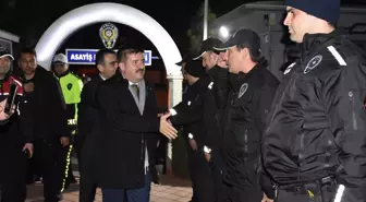 Karaman Valisi Hüseyin Engin Sarıibrahim, Yılbaşında Görevi Başındaki Güvenlik ve Sağlık Ekiplerini Ziyaret Etti