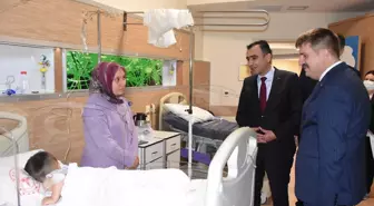 Karaman Valisi Hüseyin Engin Sarıibrahim, yılbaşında görevi başındaki ekipleri ziyaret etti