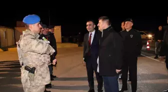 Karaman Valisi Hüseyin Engin Sarıibrahim, Yılbaşı Nedeniyle Görev Başındaki Personel ve Vatandaşları Ziyaret Etti