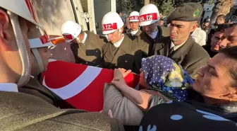 Kalp yetmezliği sonucu hayatını kaybeden Piyade Uzman Çavuş Mehmet Cırnavuk'un cenazesi Kilis'te toprağa verildi
