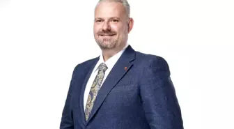 Menemen Kavşağı Türk Bayraklarıyla Taçlandı