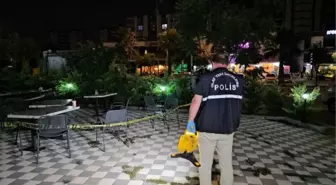 Adana'da Kafede Cinayet: Tutuklu Sanık, Arkadaşıyla Küfürleştiklerini ve Ayağına Ateş Ettiğini İtiraf Etti