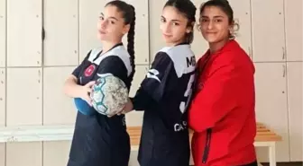 Cizre Yıldızlar Spor Hentbol Kulübü'nden 4 kız sporcu milli takım kampına davet edildi