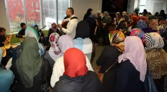 Demircili kadınlar Manisa'yı gezdi