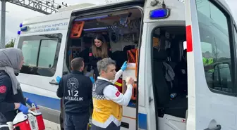 Kocaeli'de Aydınlatma Direğine Çarpan Araçta Sürücü Hayatını Kaybetti