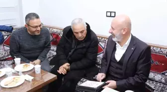 Kocasinan Belediye Başkanı, Seyrani Kentsel Dönüşüm Projesi'nde aileleri ziyaret etti
