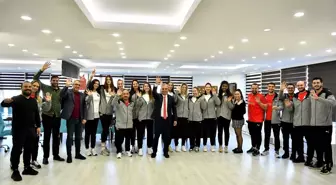 Muratpaşa Belediye Sigorta Shop, ilk devreyi 6. sırada tamamladı