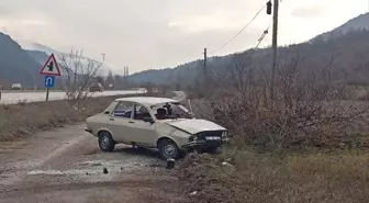 Tokat'ın Reşadiye ilçesinde otomobil devrildi, 2 kişi yaralandı