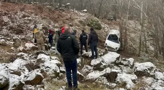 Tunceli'de hafif ticari araç uçuruma devrildi: 1 ölü, 1 ağır yaralı